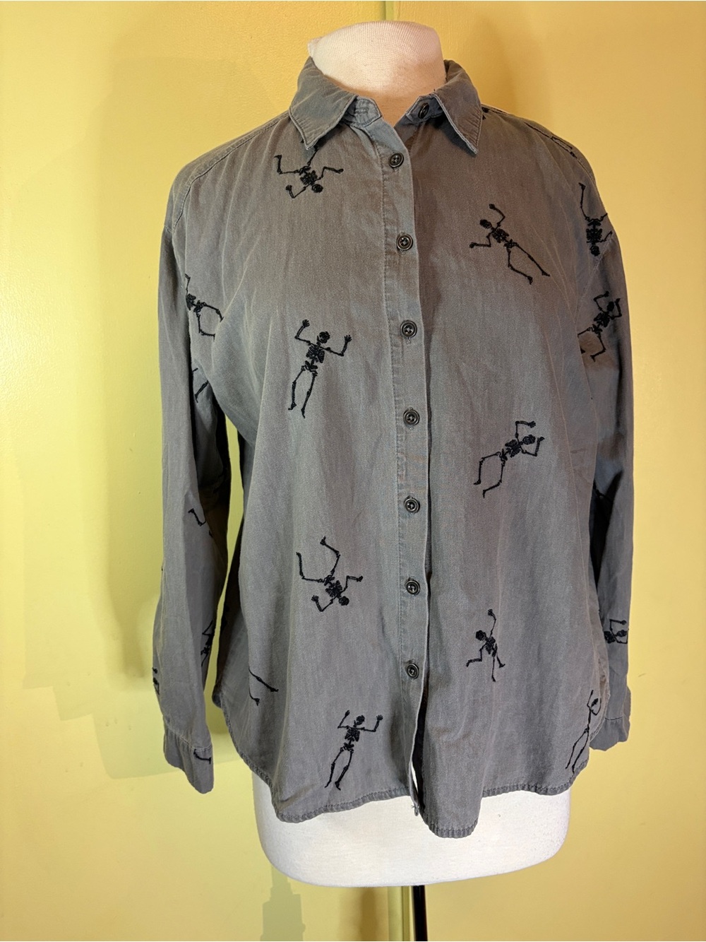 Jane and Delancey Gray Button-Down Shirt with Black Skeleton Print